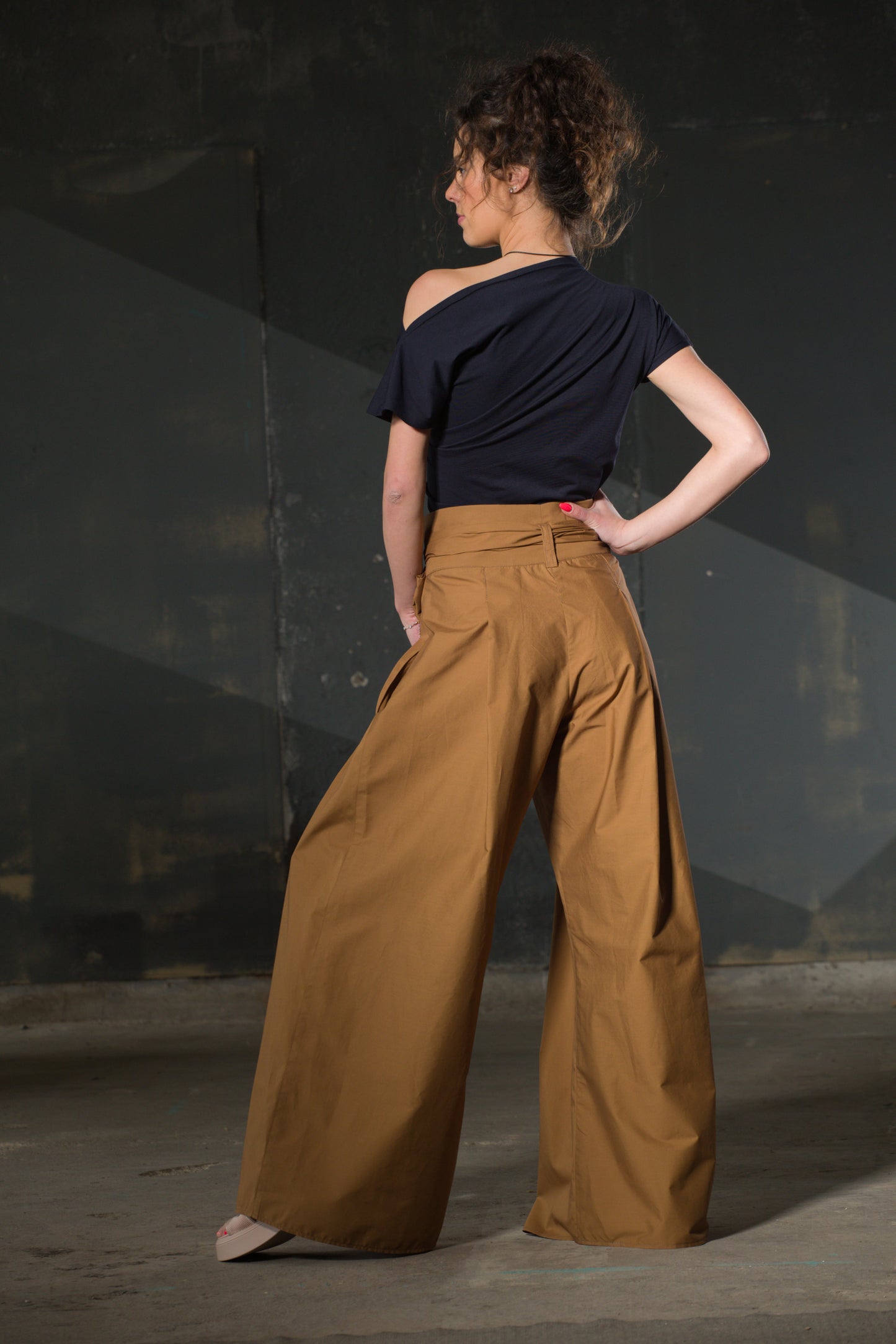 Caramel Wide-Leg Belted Trousers — Cotton