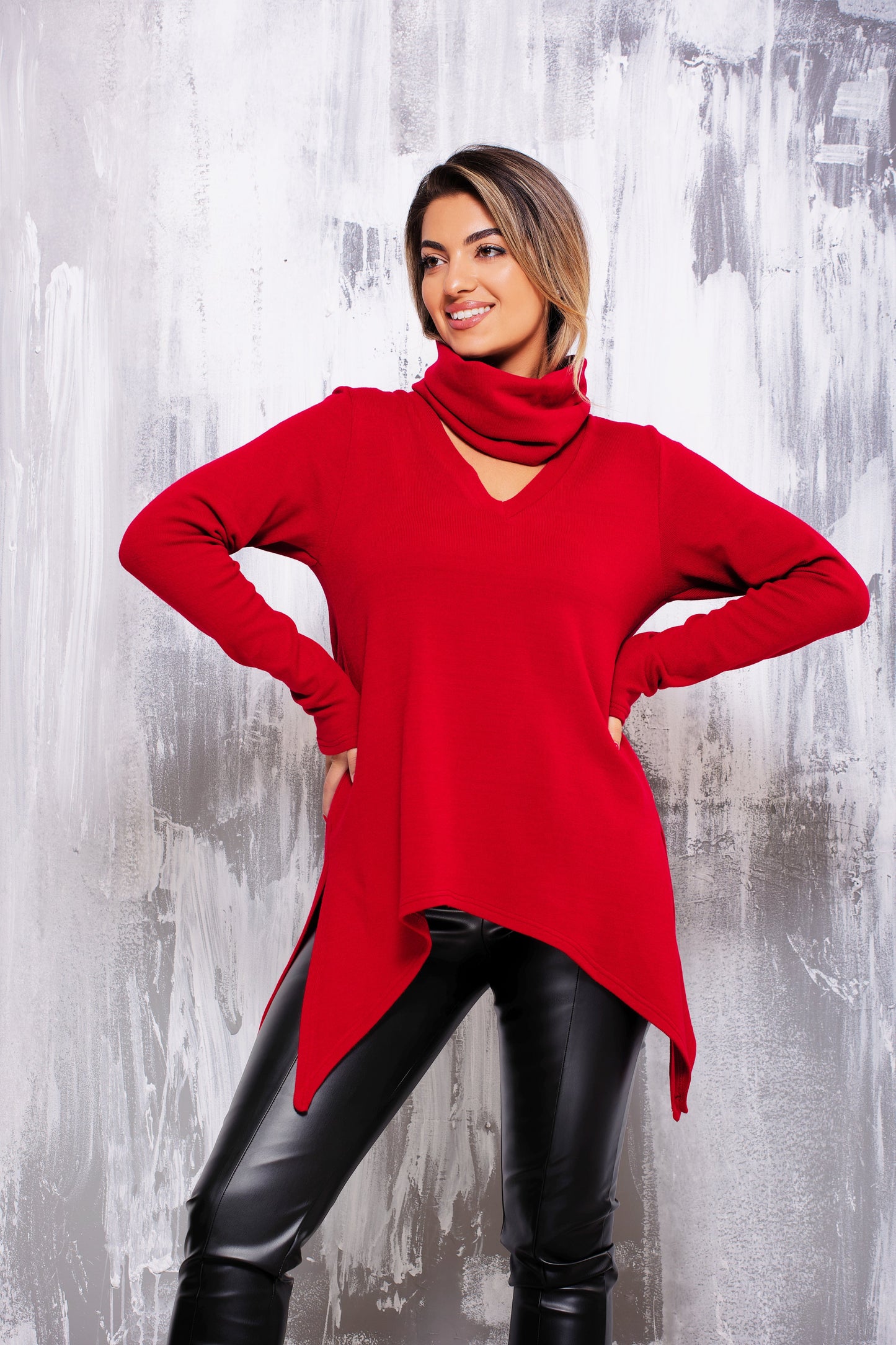 MODERN AND STYLISH TUNIC - TUNIC